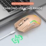 ⁦ماوس العاب لاسلكي R8 1761 RGB قابل لاعادة الشحن بوضع مزدوج وبلوتوث 2.4G 10 متر - اضاءة RGB - 7 ازرار - زر تشغيل/إيقاف موفر للطاقة - 3200 نقطة لكل بوصة - خفيف الوزن - للاعمال المكتبية⁩ - الصورة ⁦2⁩