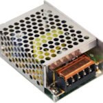 محول إمداد طاقة 12 فولت 5 امبير 60 واط، محول طاقة عالمي منظم محول تيار متردد 110 الى تيار مستمر 12 فولت، مشغل LED لشريط إضاءة LED وراديو وكاميرا سي سي تي في ونظام أمان