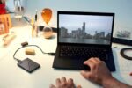 ⁦ذاكرة تخزين خارجية محمولة ماي باسبورت من ويسترن ديجيتال، 6TB، قرص صلب خارجي محمول USB 3.0، مع برنامج لإدارة الأجهزة، نسخ احتياطي وكلمة مرور، يعمل مع الكمبيوتر الشخصي واكس بوكس وبلاي ستيشن، أسود⁩ - الصورة ⁦2⁩
